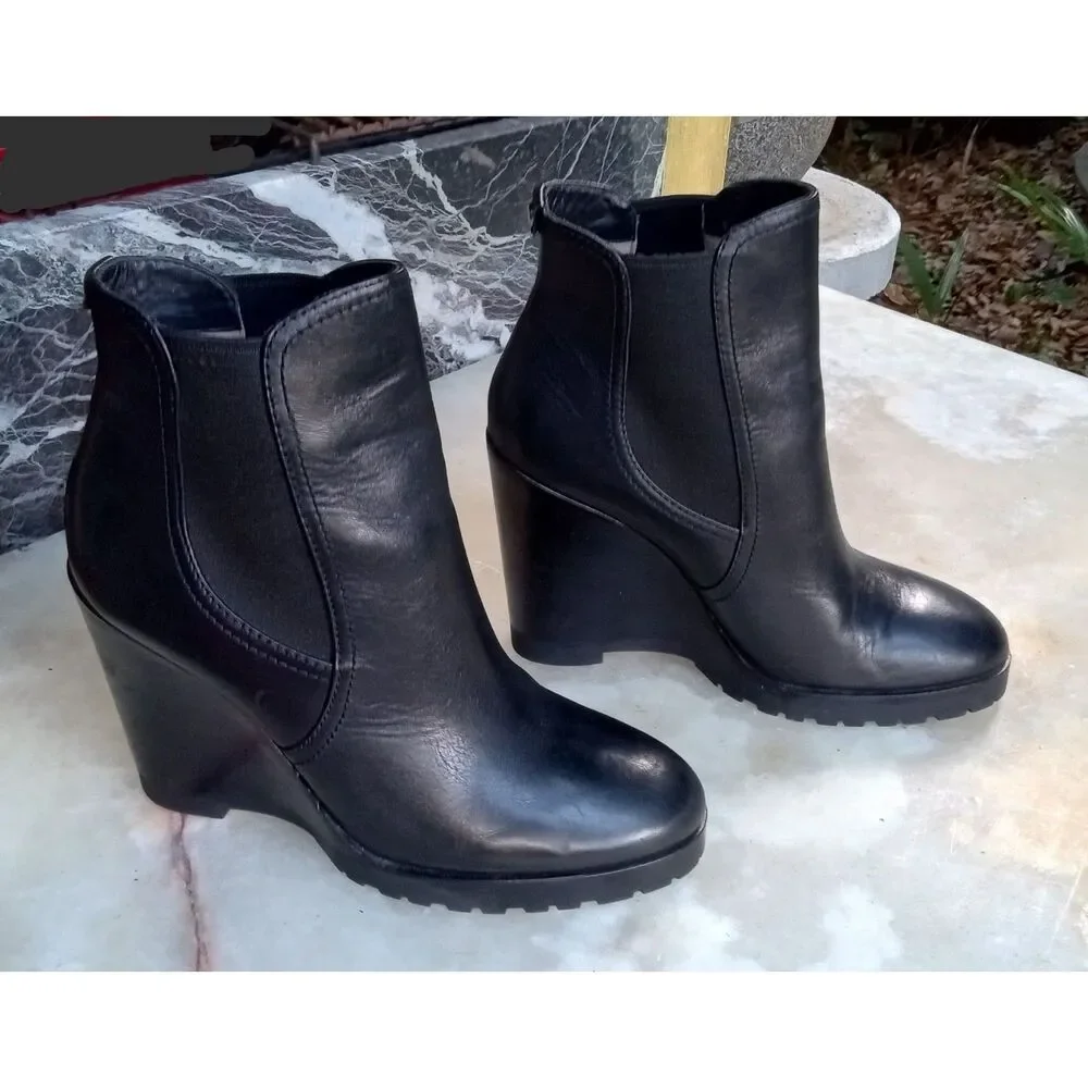 Michael Kors Thea Wedge Boot Women's sz. 8.5